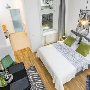 Apartment Greatstay - Koburger Str. 14 Hh, Berlin